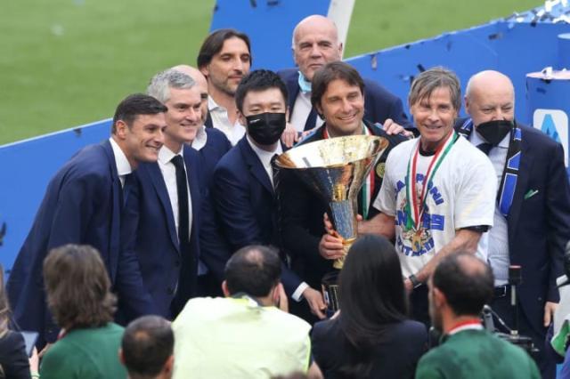 FC-Internazionale-Milano-v-Udinese-Calcio---Serie--1e26f107f9098e1d975c2c10612be810.jpg